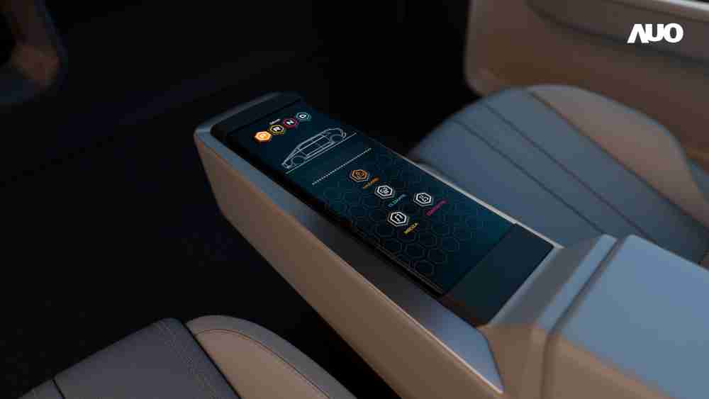 尊龙集团以人性化设计打造多变形态中控显示(Morphing Center Control)，，，不使用时仅平面显示信息，，进行操作时，，，显示器则会动态隆起，，转变成3D实体按钮，，并有触觉回馈，，，展示人机互动新体验